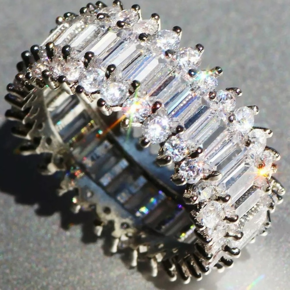 NEW luxury sterling silver diamond ring